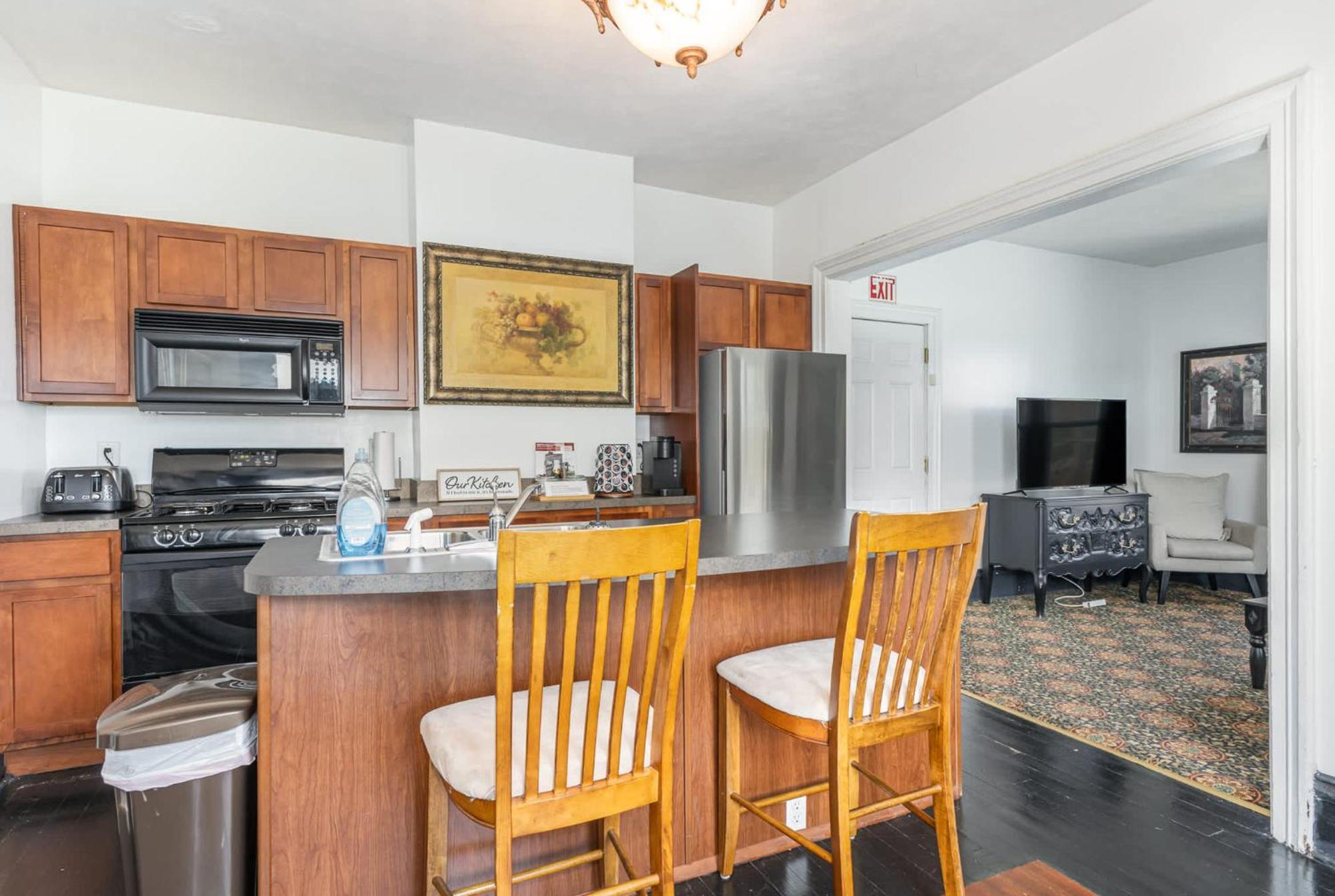 Spacious Upstairs 1Bed- Walking Distance To Beach Outlet Mall Michigan City Extérieur photo